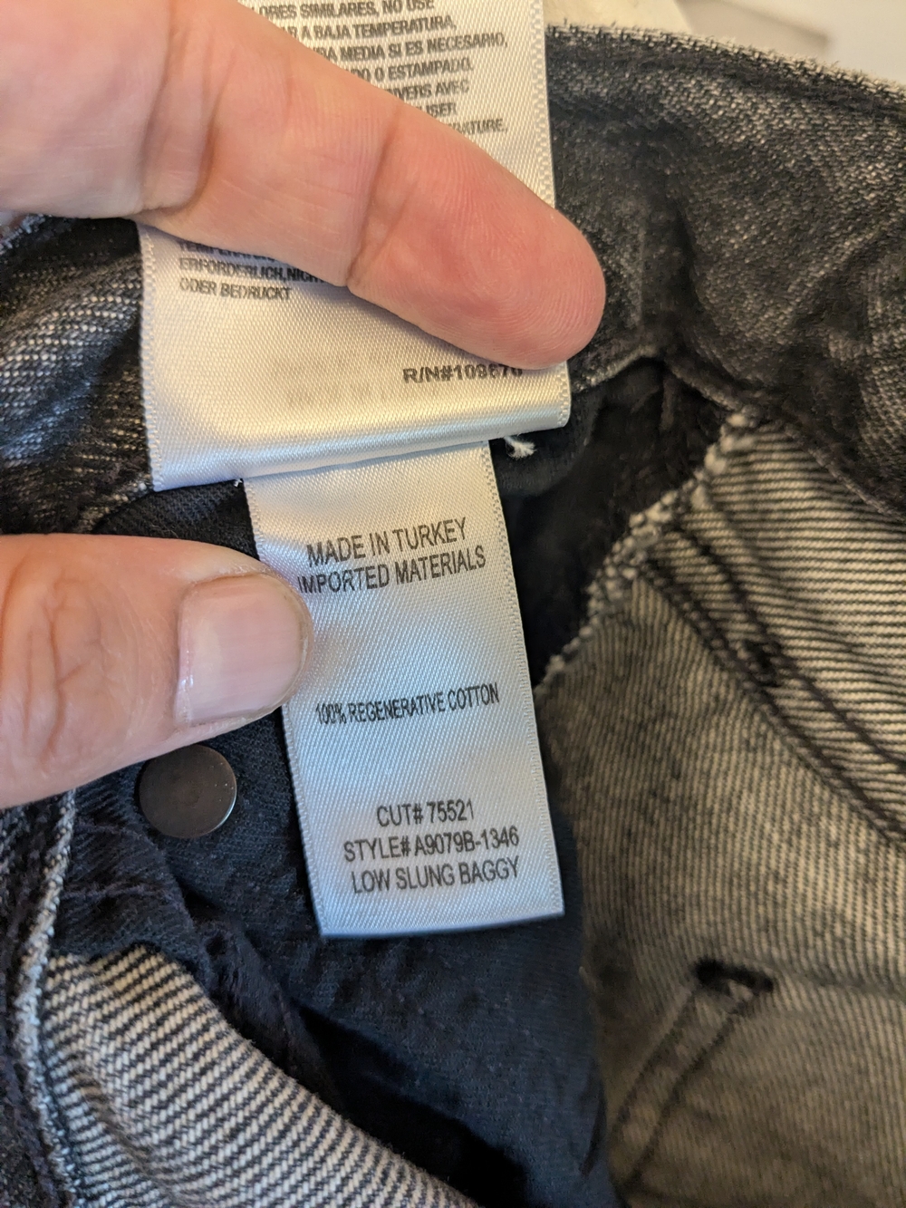 AGOLDE Low Slung Baggy Jeans in Ditch - Picture 4 of 6
